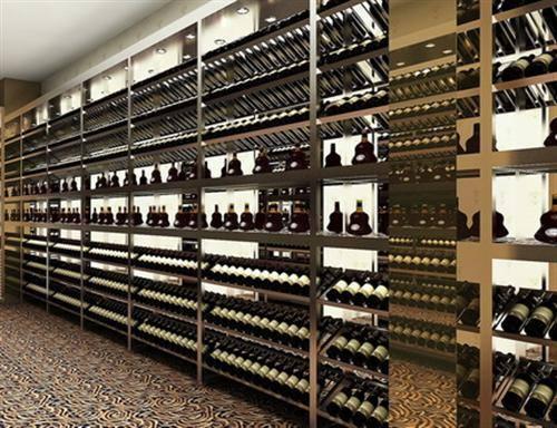 社會文化的進步，不銹鋼酒柜廠家緊跟社會文化的步伐