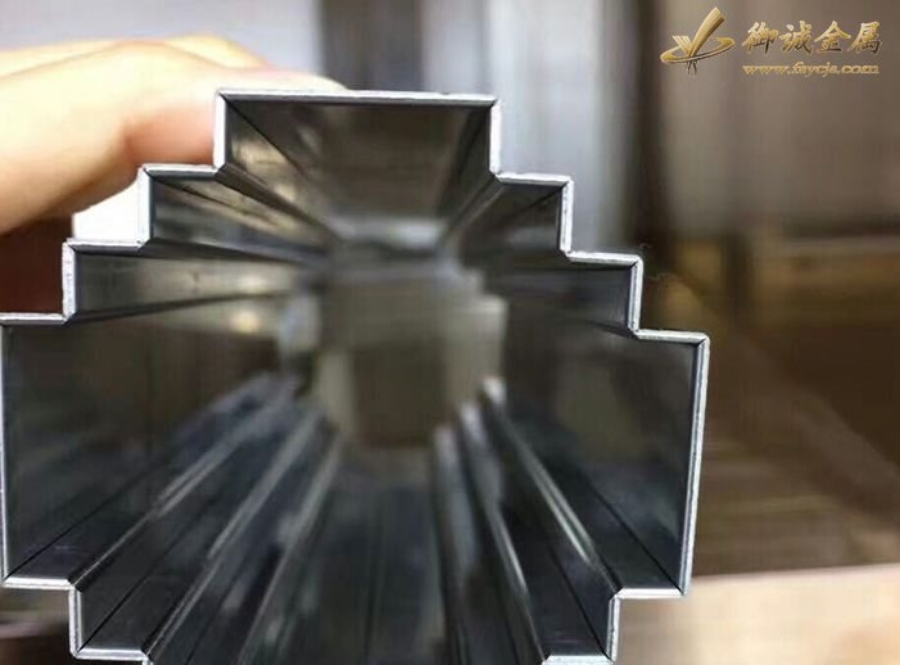 不銹鋼線條/門(mén)套